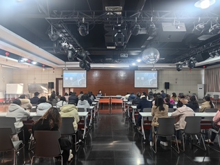 守护师生健康——工会举办健康讲...